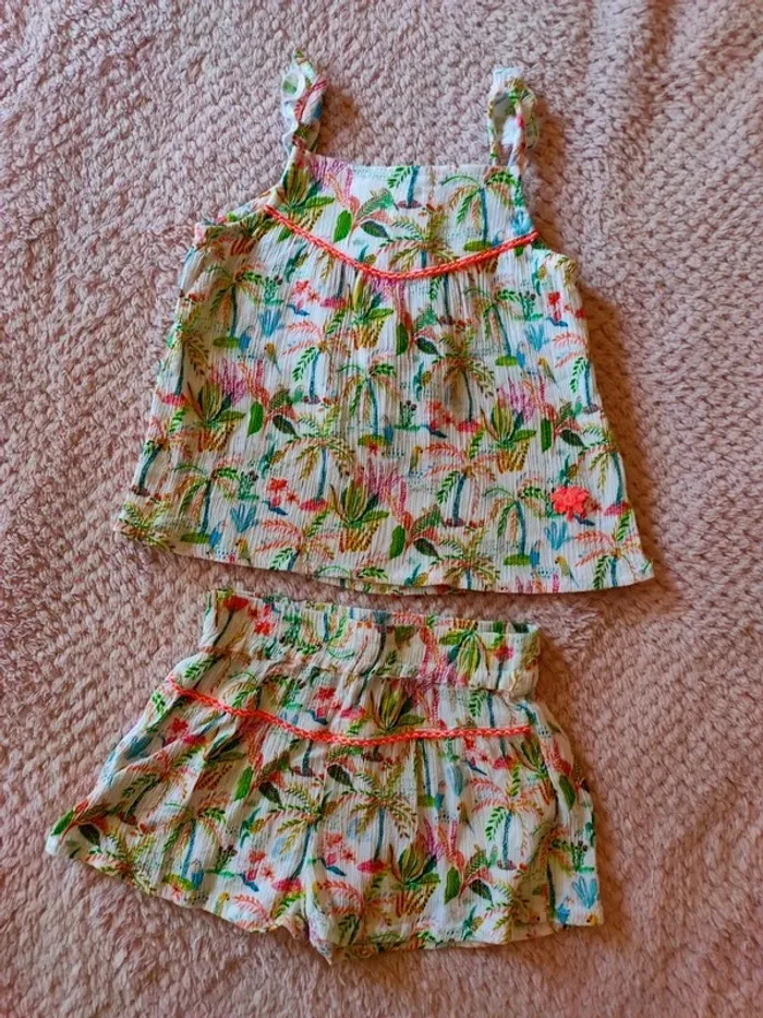 Ensemble neuf 3 pommes taille 9 mois