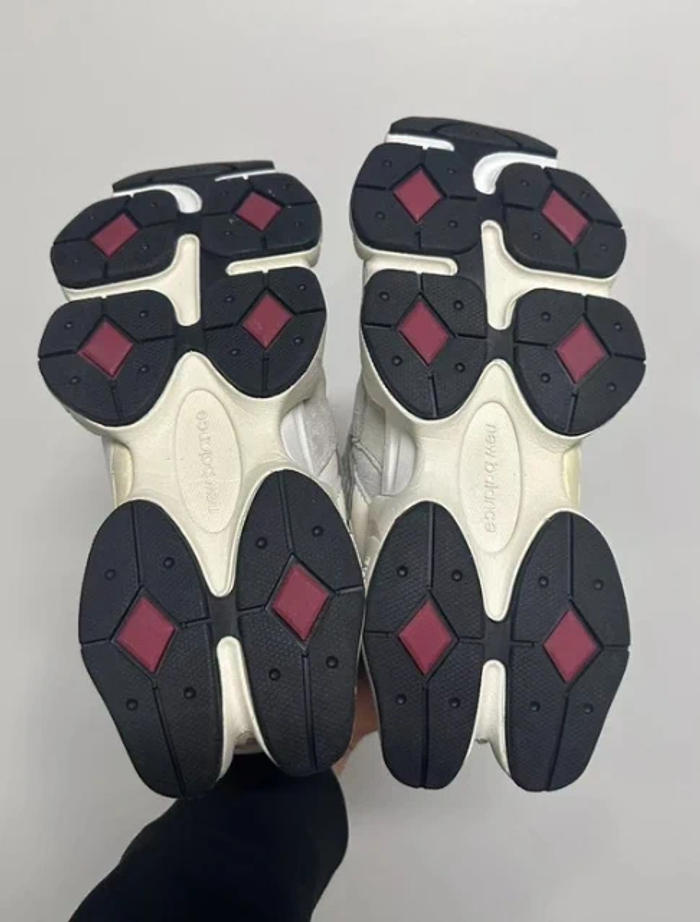 Baskets New Balance 9060 GRY  taille 36 - photo numéro 6