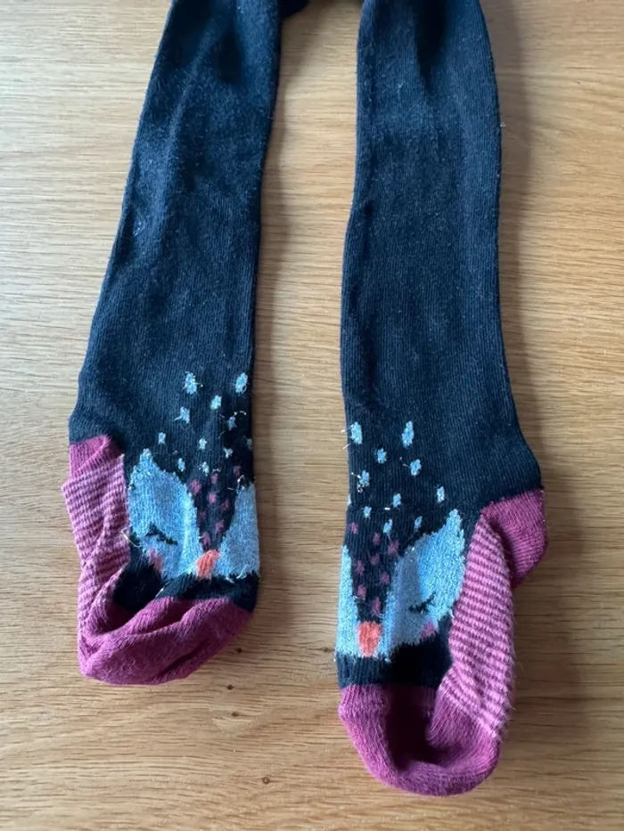 Collant noir/rouge bordeaux - Taille 2/3 Ans (pointure 23/24) - photo numéro 5