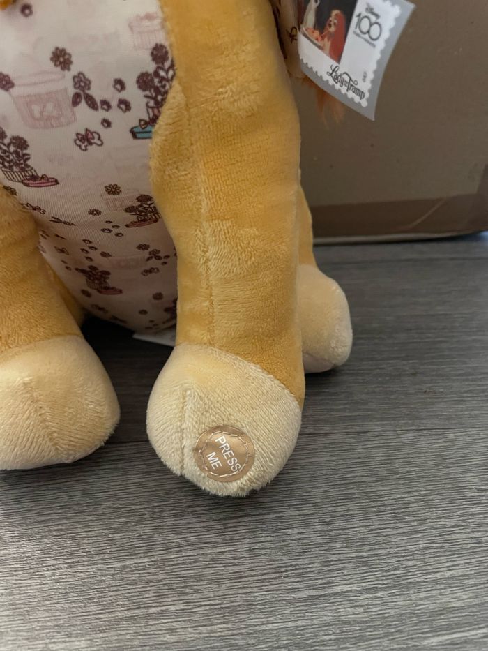 Peluche belle et le clochard Disney 100 - photo numéro 3