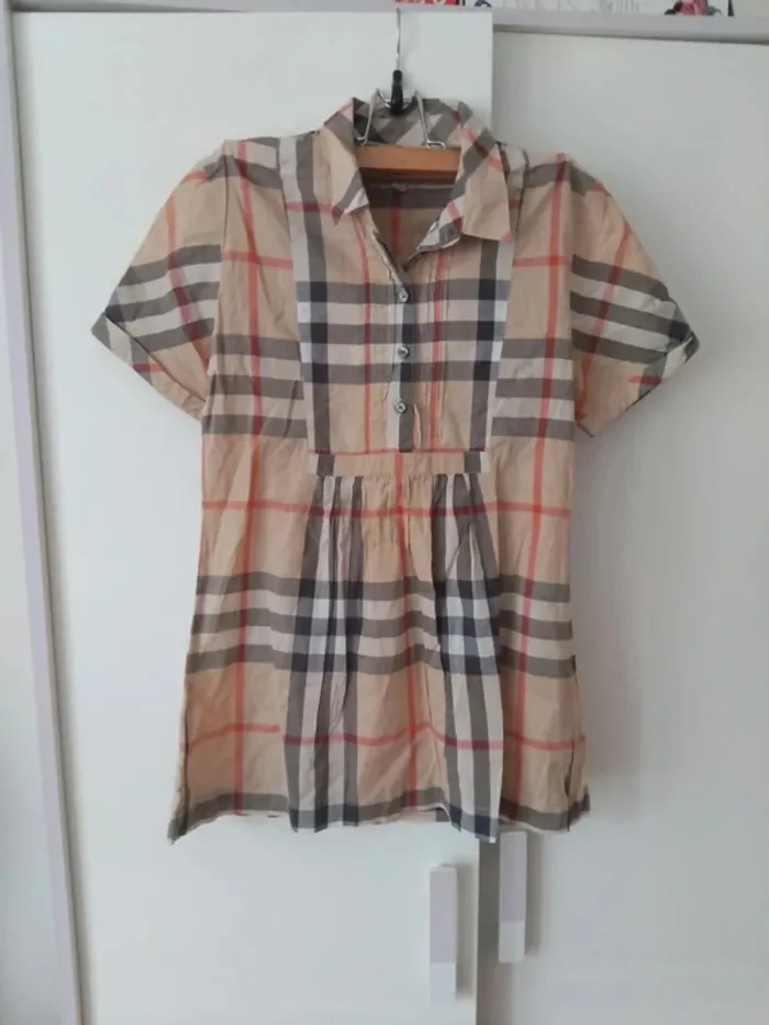 Blouse Burberry t14ans 100%coton - photo numéro 2