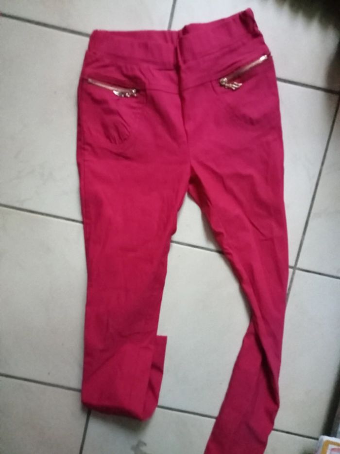 Lot de deux pantalons à 2€ - photo numéro 17