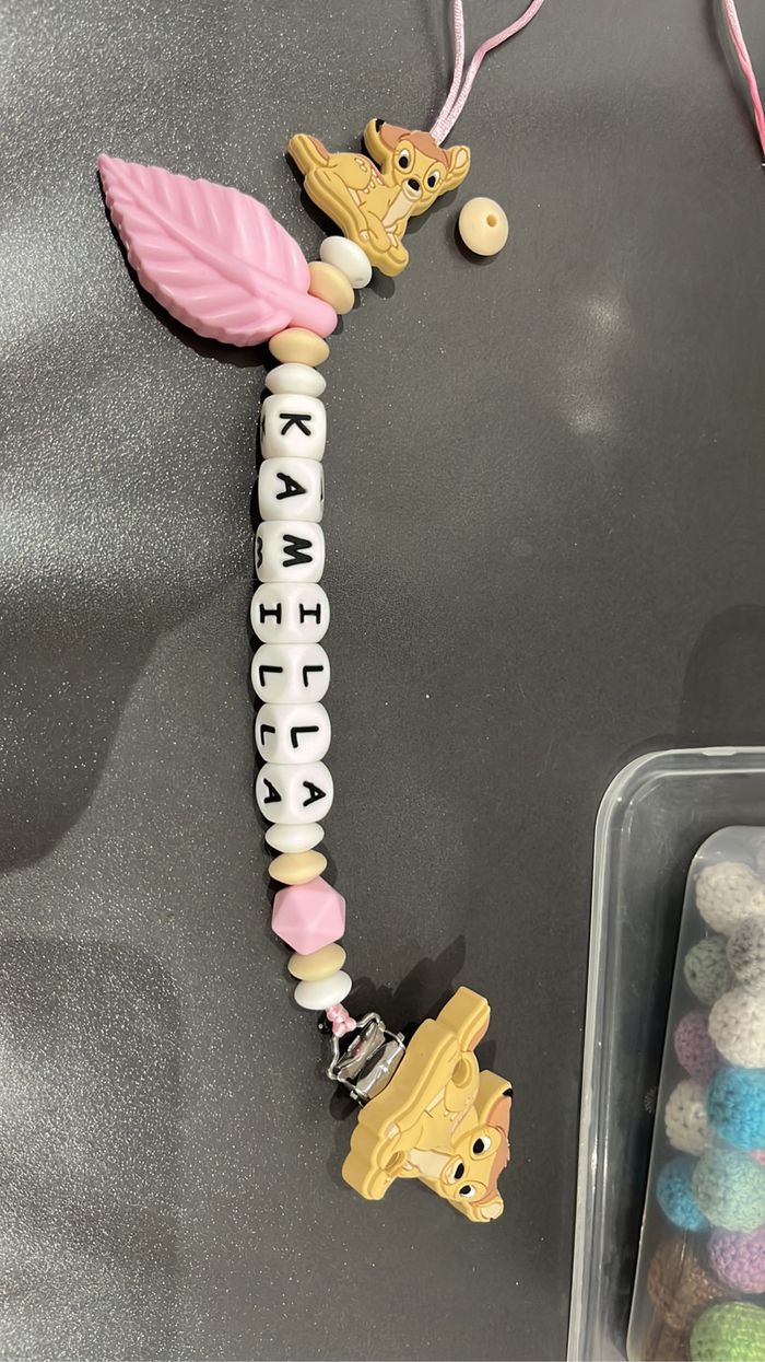 Attache tétine personnalisé bambie