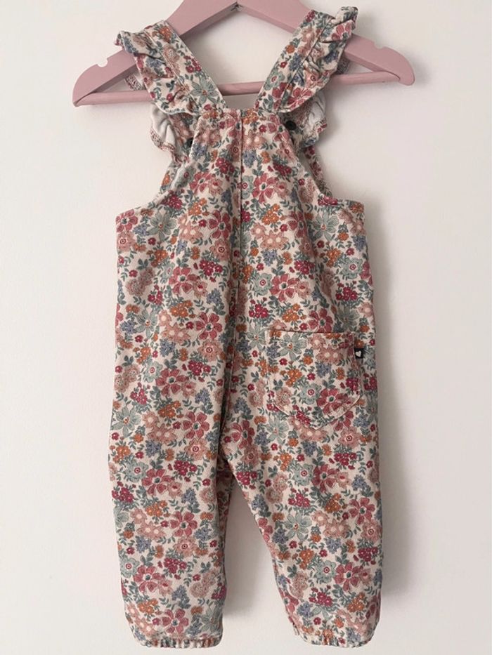 Salopette en jean beige fleuri bout’chou de Monoprix pour bébé fille taille 9 mois - photo numéro 2