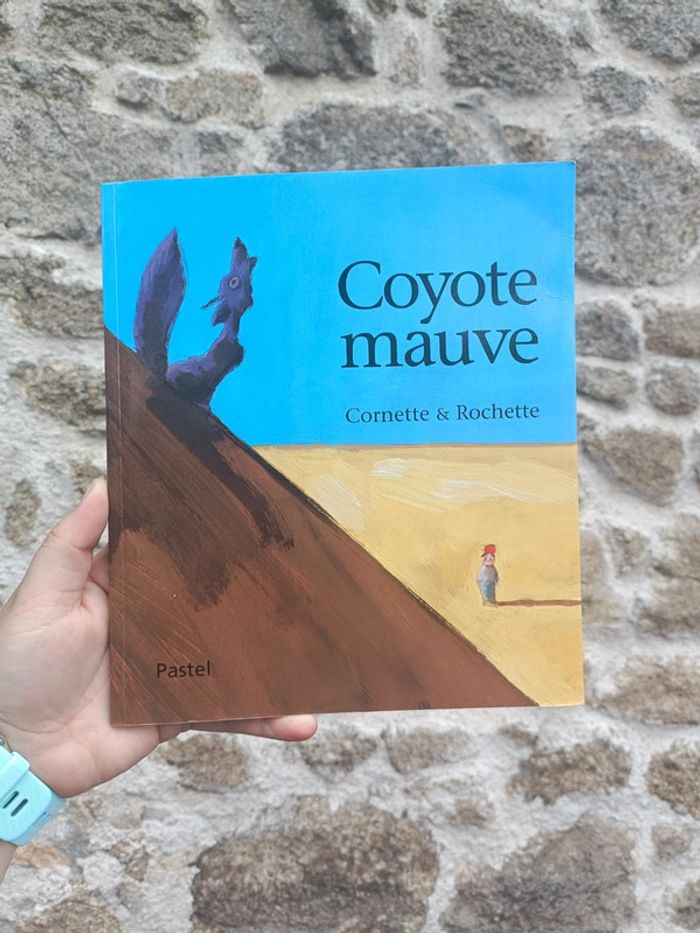 Coyote mauve école des loisirs
