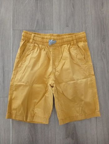 Short jaune moutarde