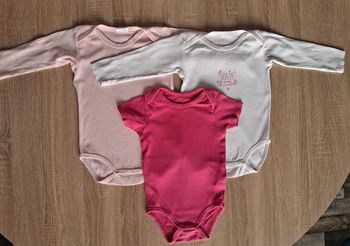 Lot de 3 bodies fille taille 18 mois