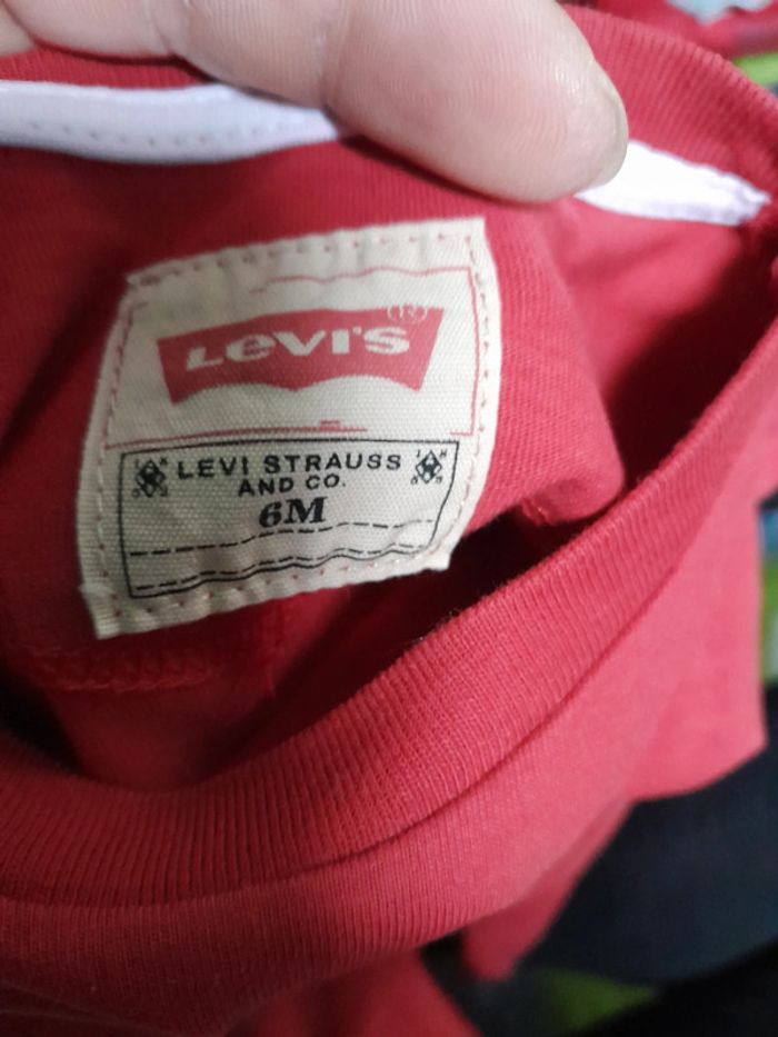 Top levi's garçon 👦 6 mois - photo numéro 3