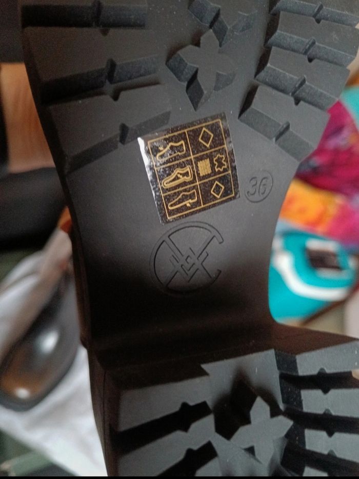 Bottines noires et cuir vieilli 36 - photo numéro 9