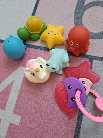 Lot de jouets de bain