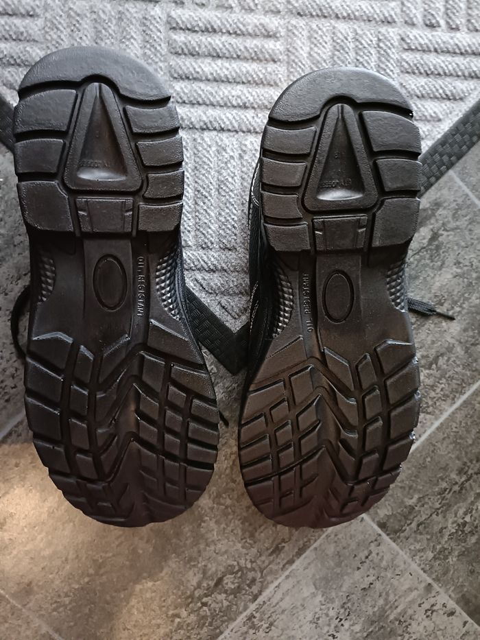 Chaussures de sécurité homme taille 44 neuve - photo numéro 4