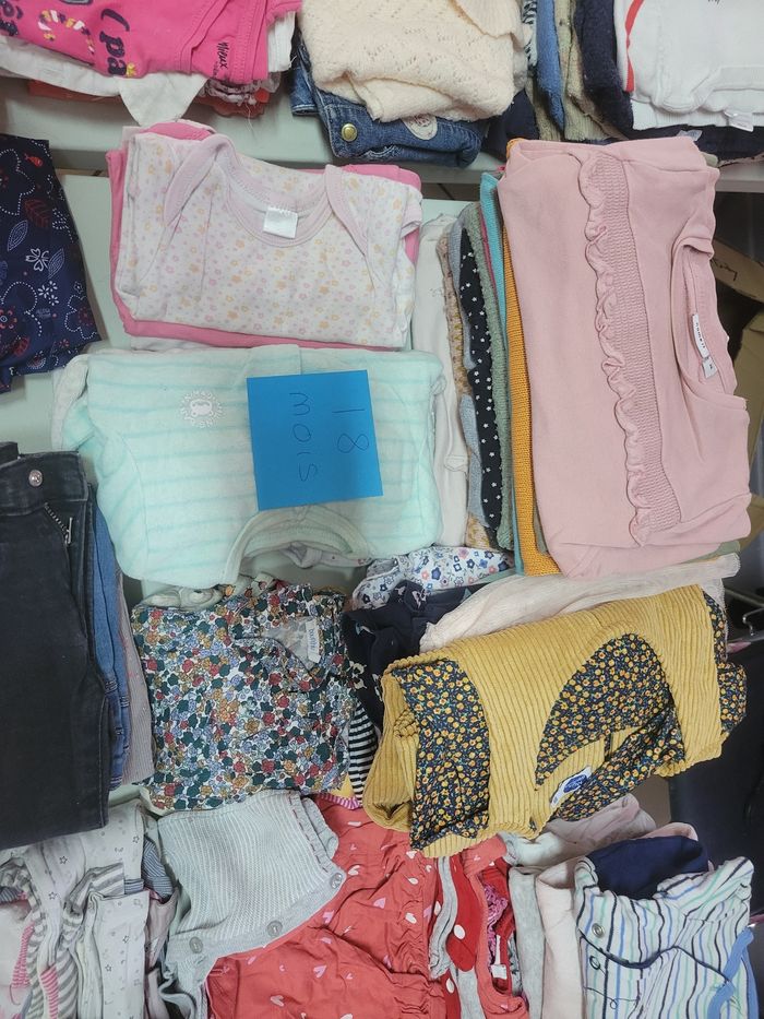 Lot vêtements fille de 3 mois à 4 ans - photo numéro 7