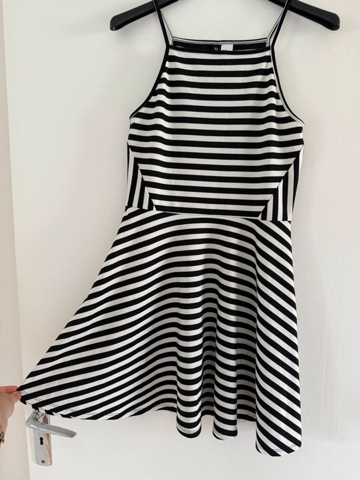 Robe patineuse rayée / Taille 38 - photo numéro 3