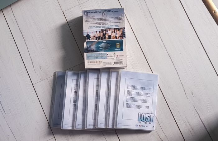 💿 Coffret DVD Lost, les disparus Saison 1 💿 - photo numéro 2