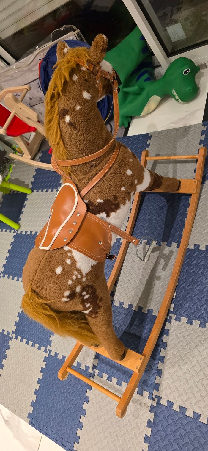 Cheval à bascule - photo numéro 2