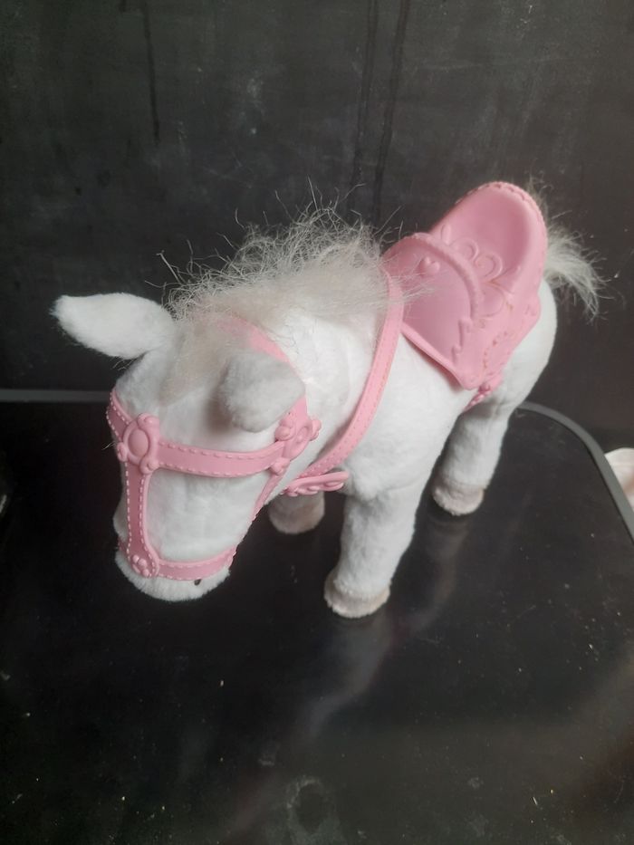 Bonjour je vends un lot de jouets pour petite fille - photo numéro 6