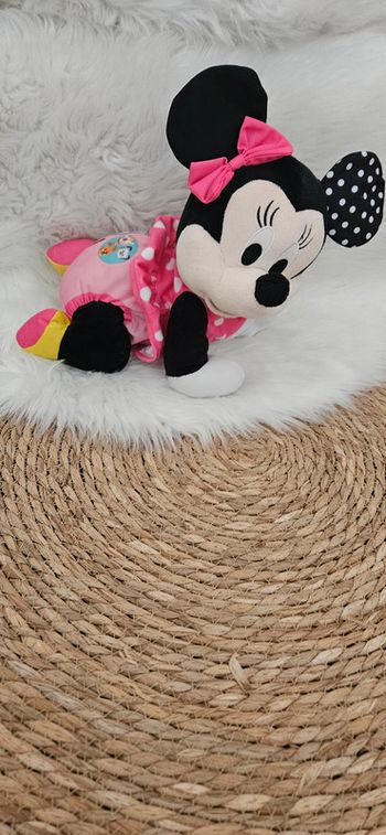 clementoni disney baby minnie fait du 4 Pattes 52335