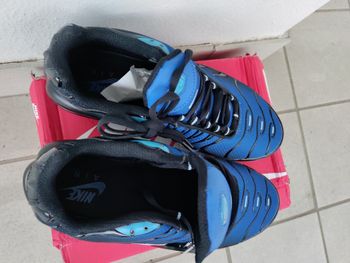 TN Bleu et noir taille 42 à vendre