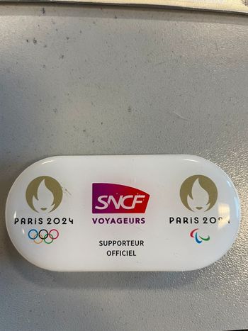 Badge aimanté SNCF Paris 2024
