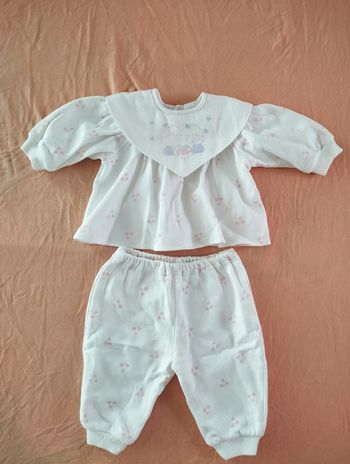 * Ensemble pull et pantalon T6M