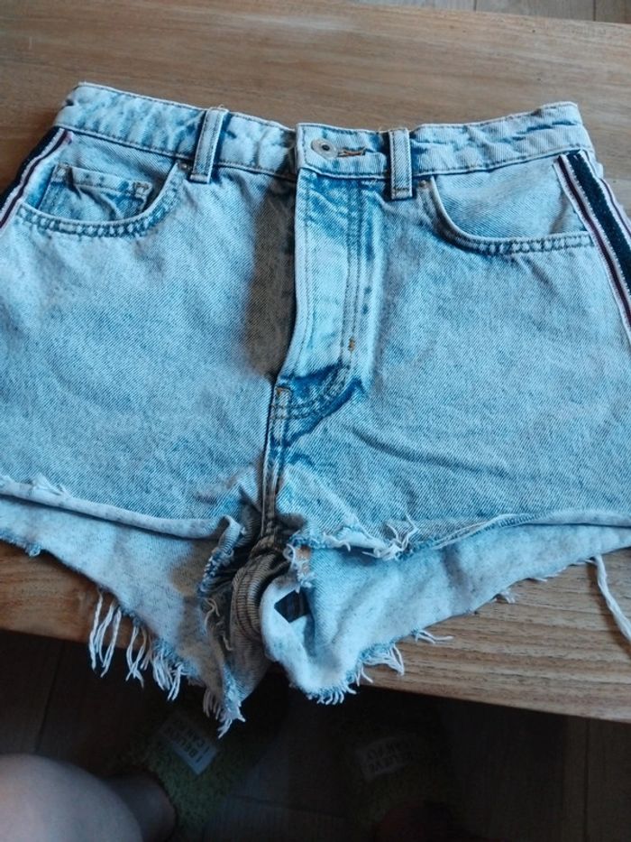Short bershka - photo numéro 3