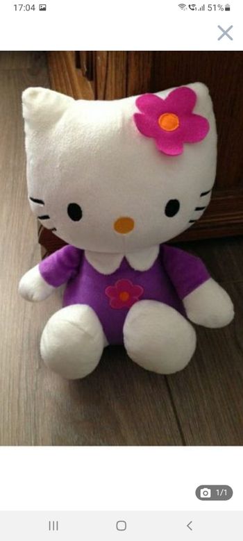 Peluche " HELLO KITTY  " NEUF