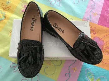 Chaussures noires vernis taille 33