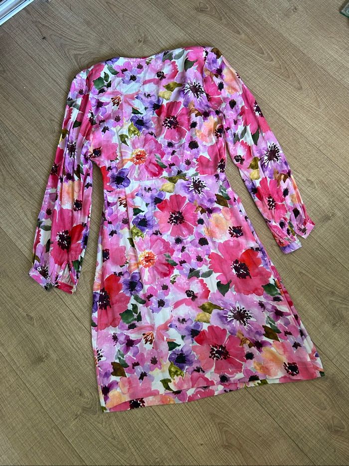 Robe fleurie à manches longues la petite étoile taille 1 jamais portée - photo numéro 8