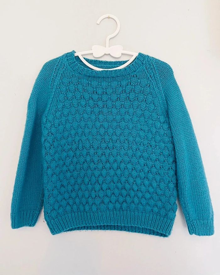 Pull bleu canard en mailles torsadées 3 ans - Créatrice ( fait main )