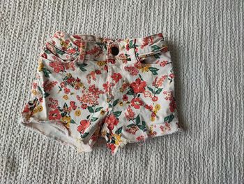 Short fleurie en Jean
