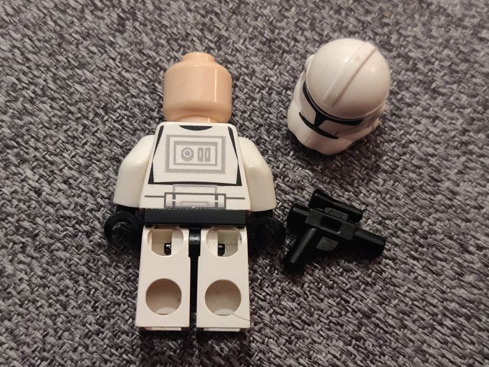 Minifig Lego Star Wars Clone + blaster - Très bon état - Vrai Lego - photo numéro 8