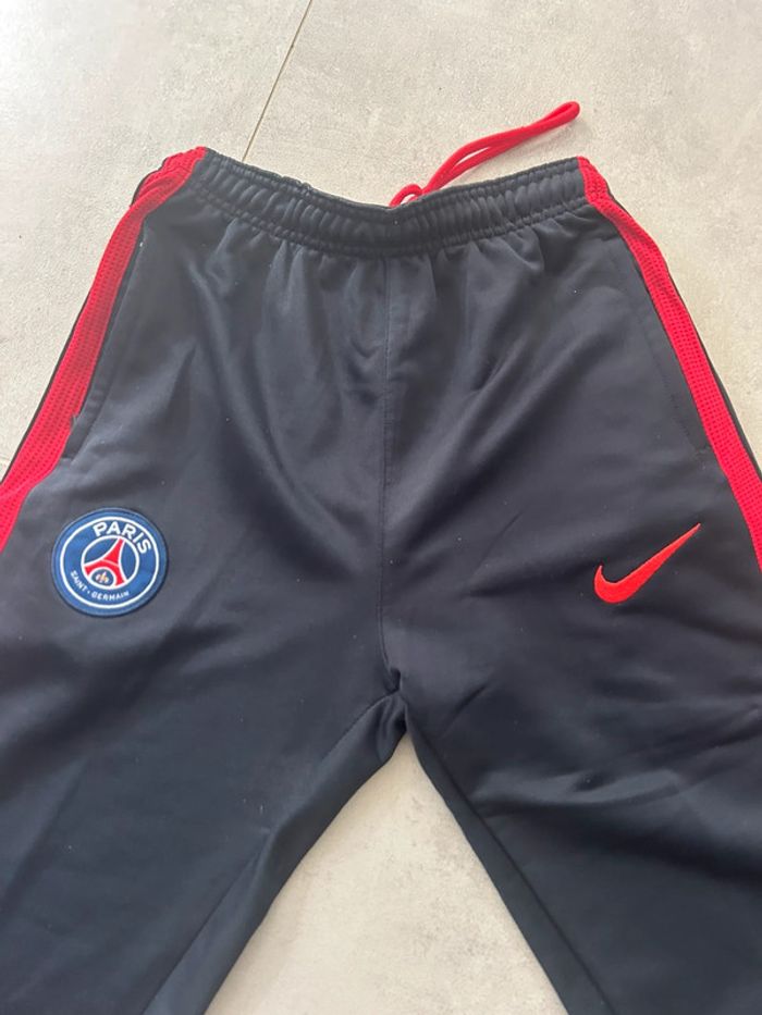 Jogging psg - photo numéro 2