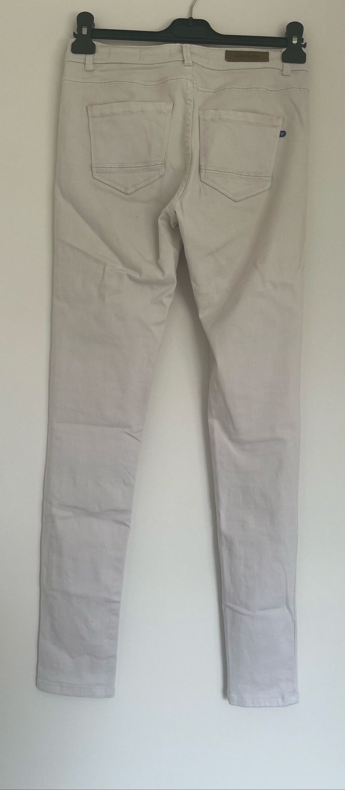 Pantalon blanc - photo numéro 2