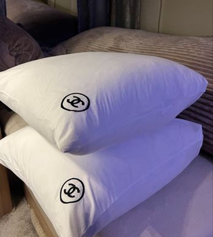 Taie d'oreiller brodé - photo numéro 3