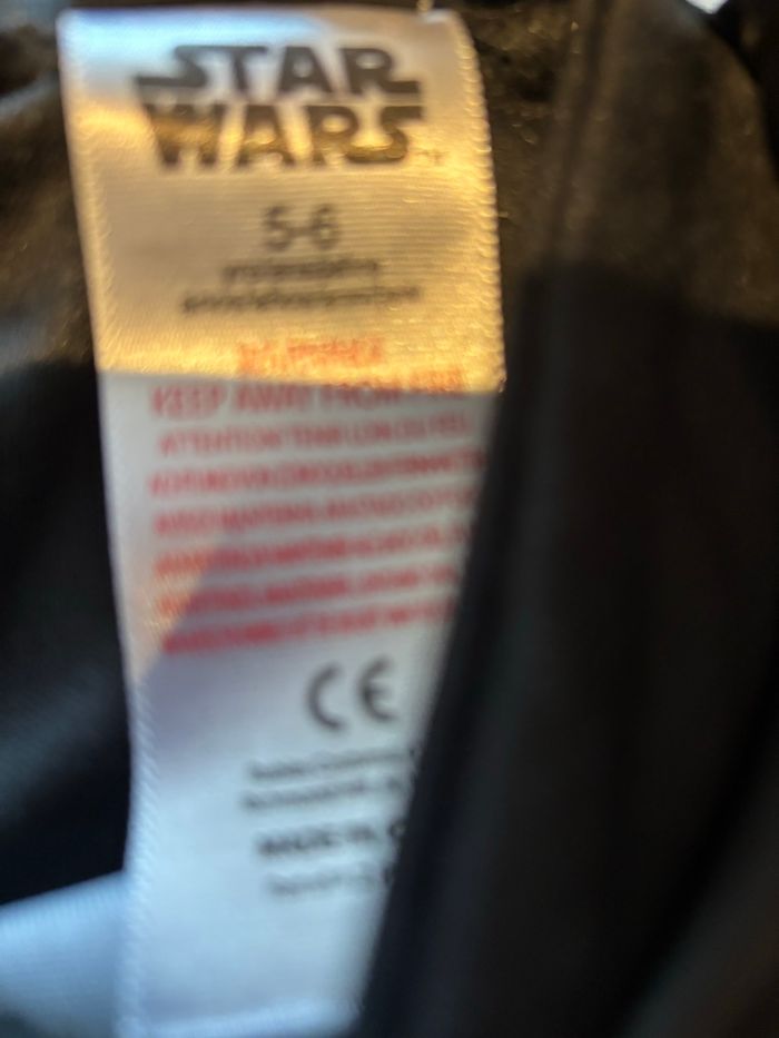 Déguisement Star Wars stormtrooper noir taille 5 6 ans - photo numéro 4