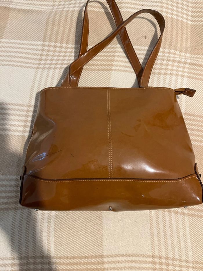 Magnifique sac à main laqué marron pour 2 euros seulement - photo numéro 3