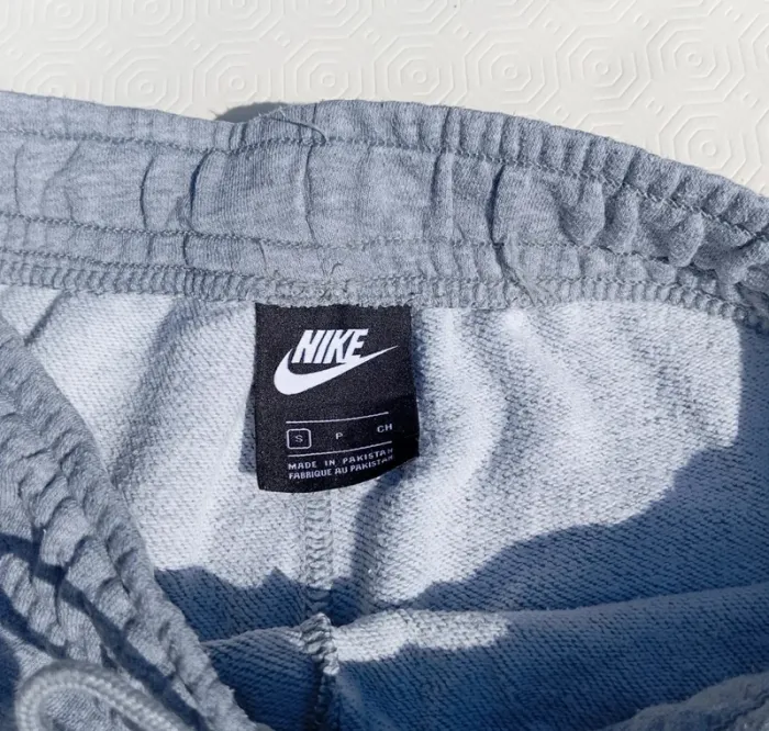 Jogging Nike Gris Taille S. Pantalon de Survêtement - photo numéro 6
