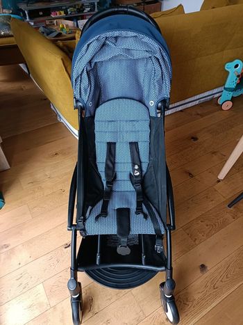 Poussette babyzen yoyo2 modèle AirFrance + accessoires 