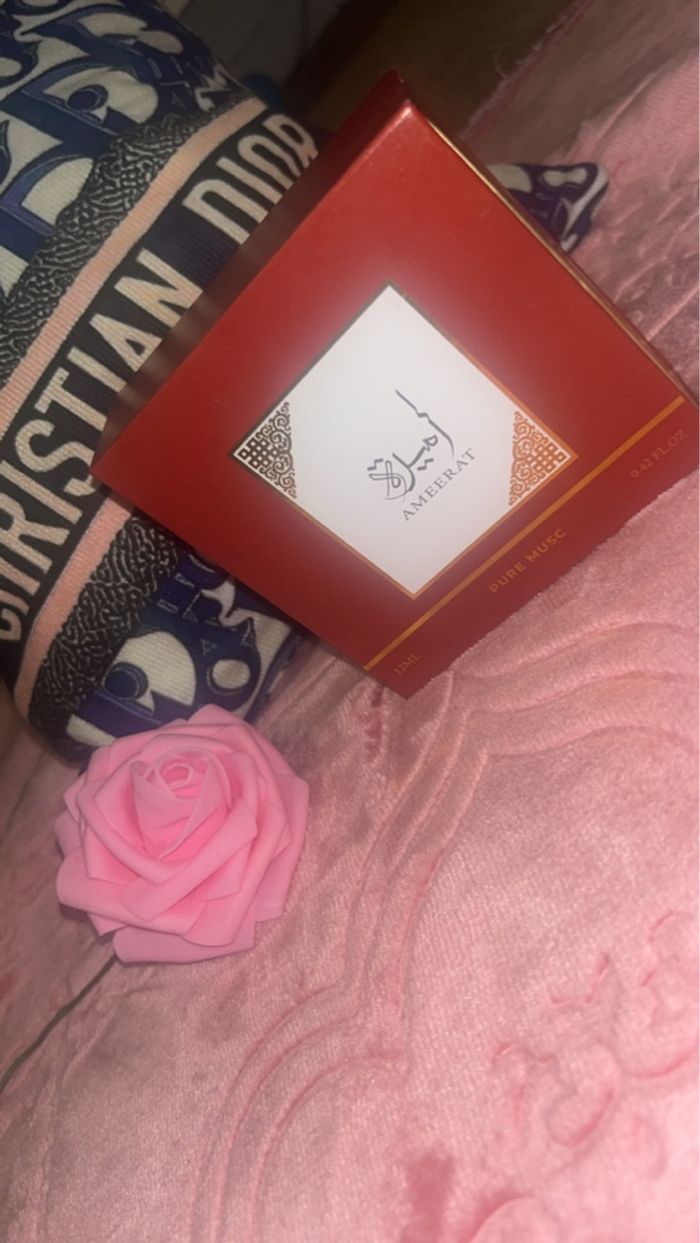 Musc Emeerat Al Dubaï