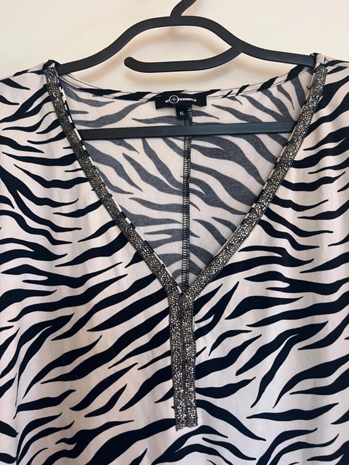 Blouse mosquitos taille XL motif tigre noir et blanc - photo numéro 3