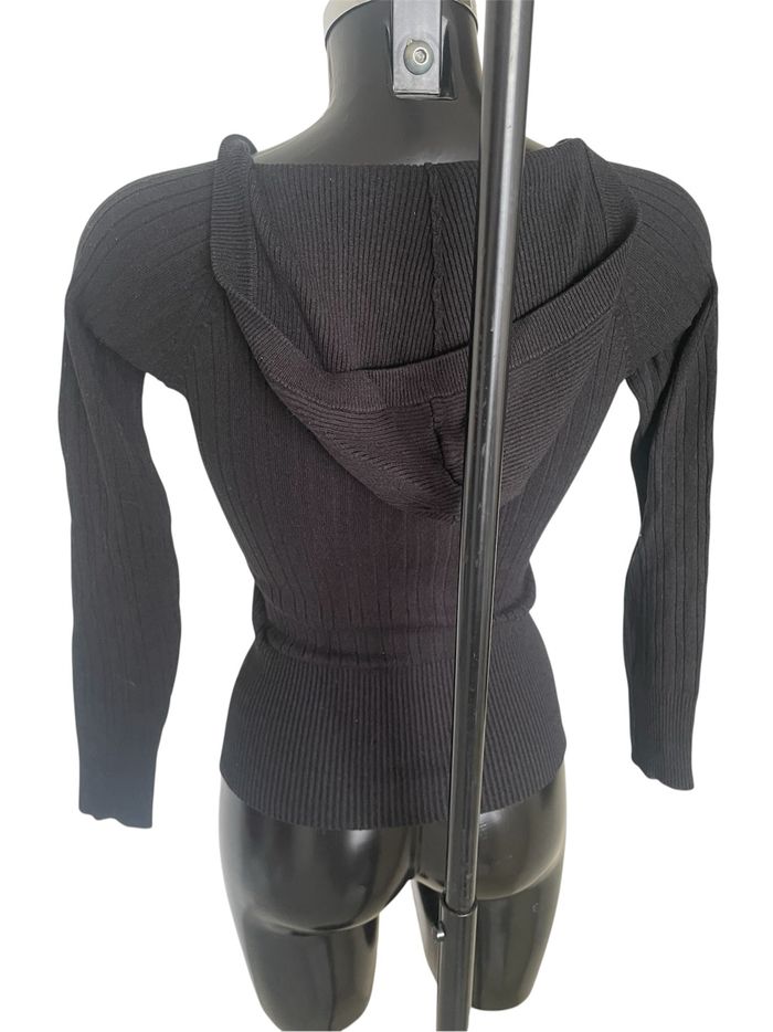 Pull avec capuche Mim taille 36/S - photo numéro 2