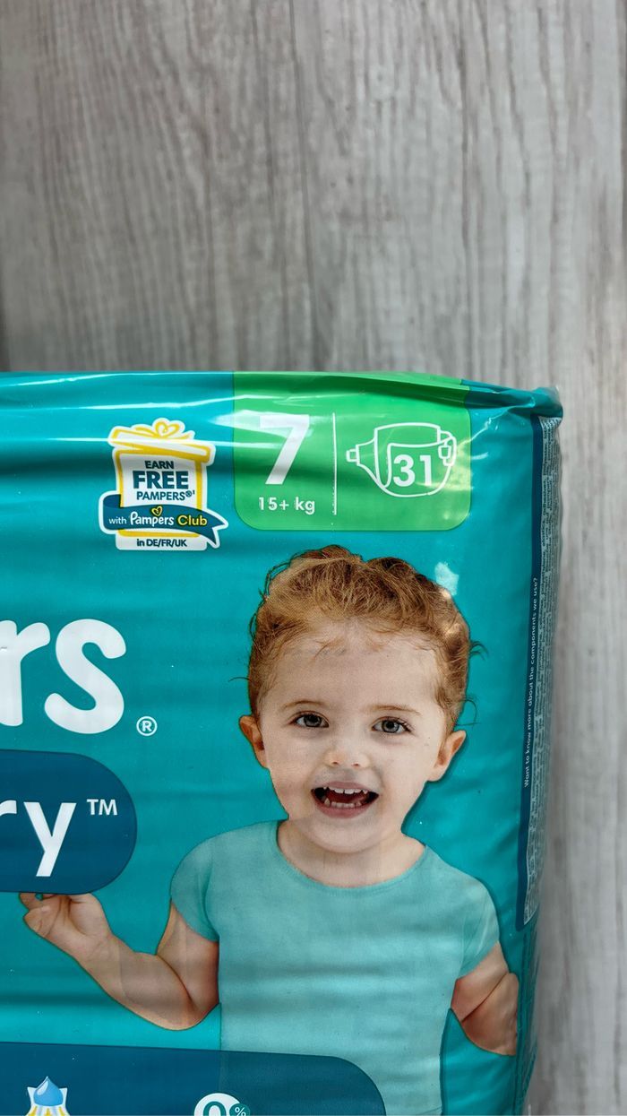 Pampers taille 7 - photo numéro 2