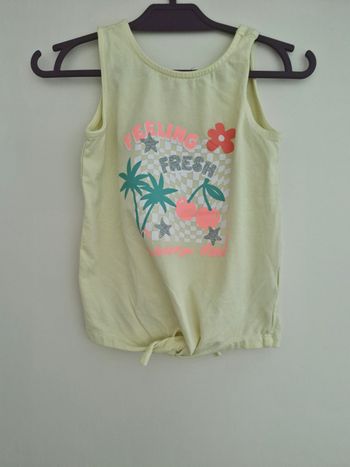 Lot deux  10 vêtements fille 4 ans très bon état  
