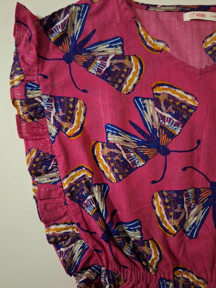 Blouse fuschia imprimée de papillons et avec des liserés argentés - photo numéro 4