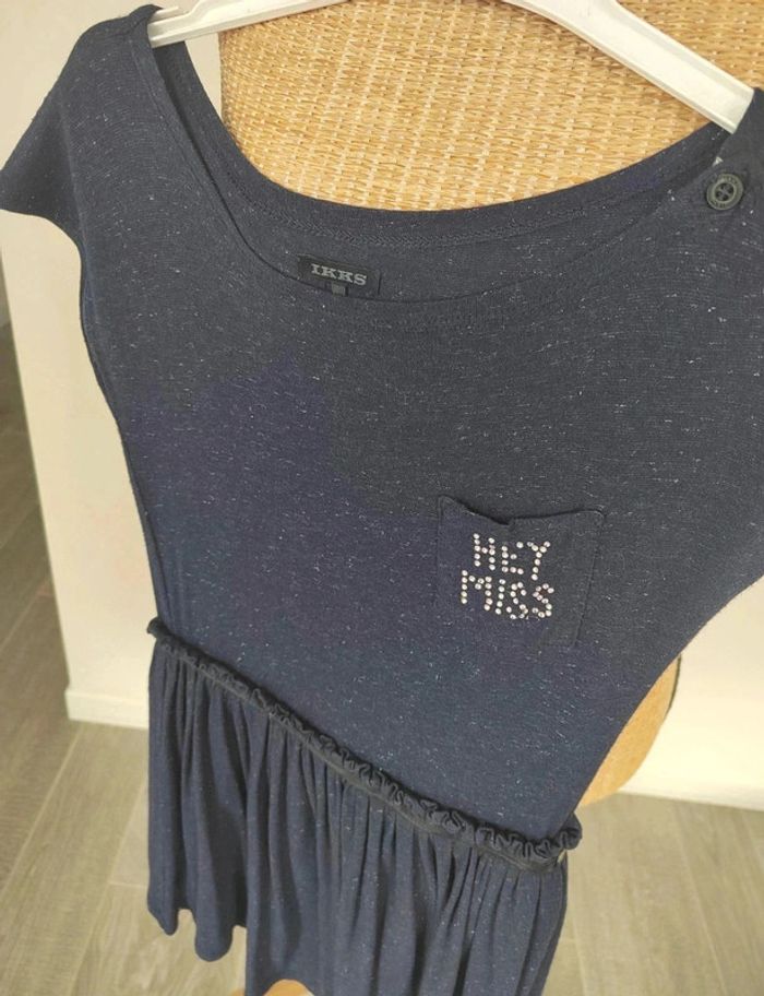 25 € Robe Ikks bleu marine effet pailletée 8 ans - photo numéro 2