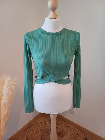 Top court pailleté taille S 36