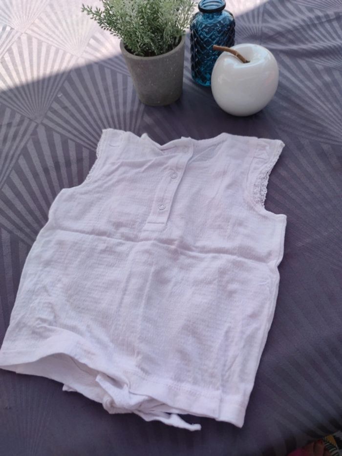 Tee shirt sans manche blanc - photo numéro 2