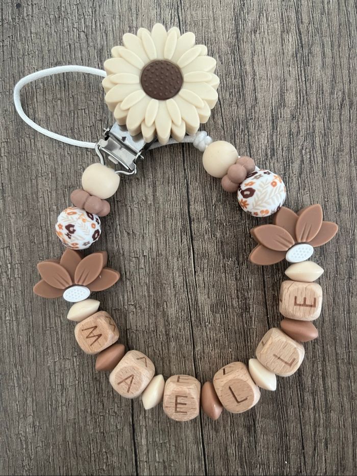 Attache tétine personnalisée Florale fleurs - photo numéro 3