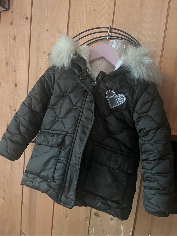 Superbe manteau ikks 24 mois