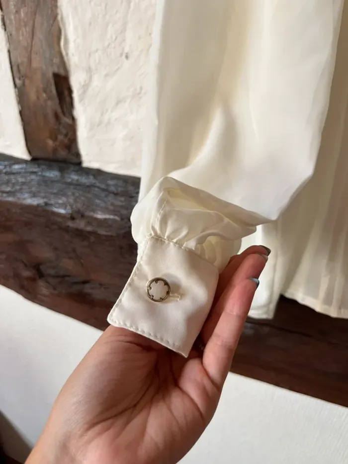 Chemise blanche vintage chic – dentelle & col travaillé – made in France – TU - photo numéro 6